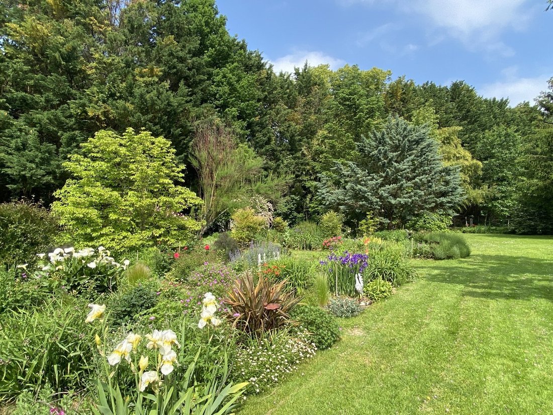 Estate in Mareuil, Mareuil en Perigord, France 4 - 12890215