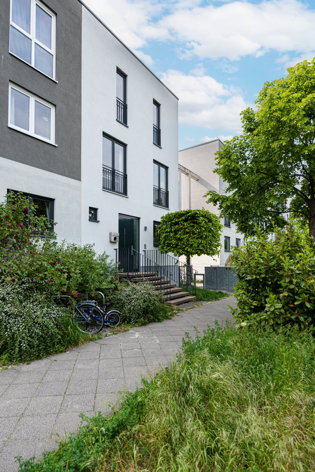 Impressive, Modern End Terraced Townhouse Offering In Berlin, Berlin