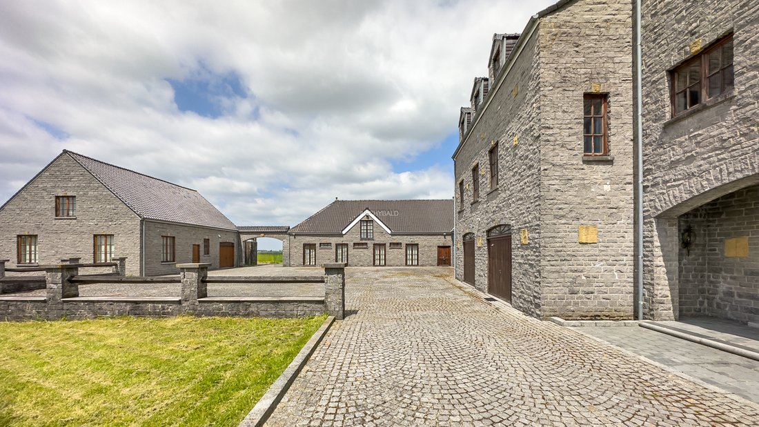 Bien Exceptionnel In Anhee, Wallonia, Belgium For Sale (12891722)