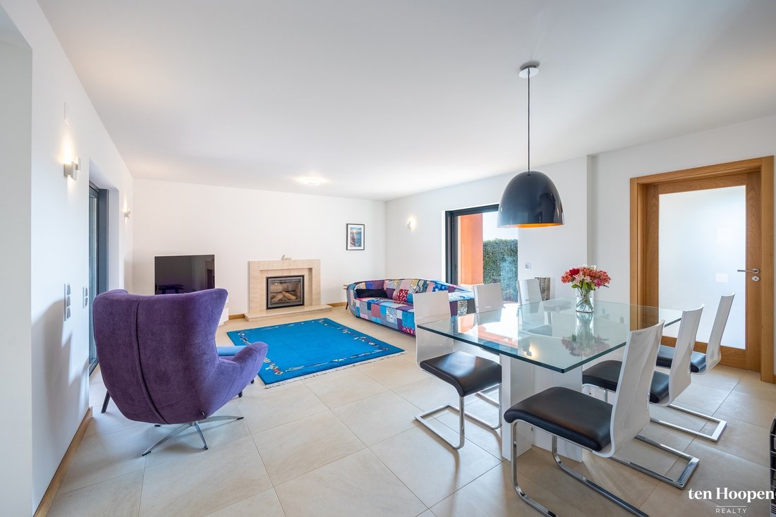 Quality Villa In Almadena In Luz, Algarve, Portugal For Sale (12891929)