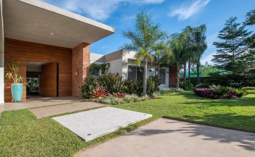 House in Mariano Roque Alonso, Central Department, Paraguay 1