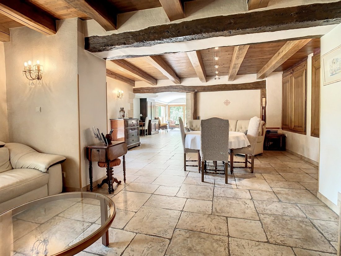 Propriã©Tã© St Cirq Lapopie Dã©Pendance In Cabrerets, Occitanie, France