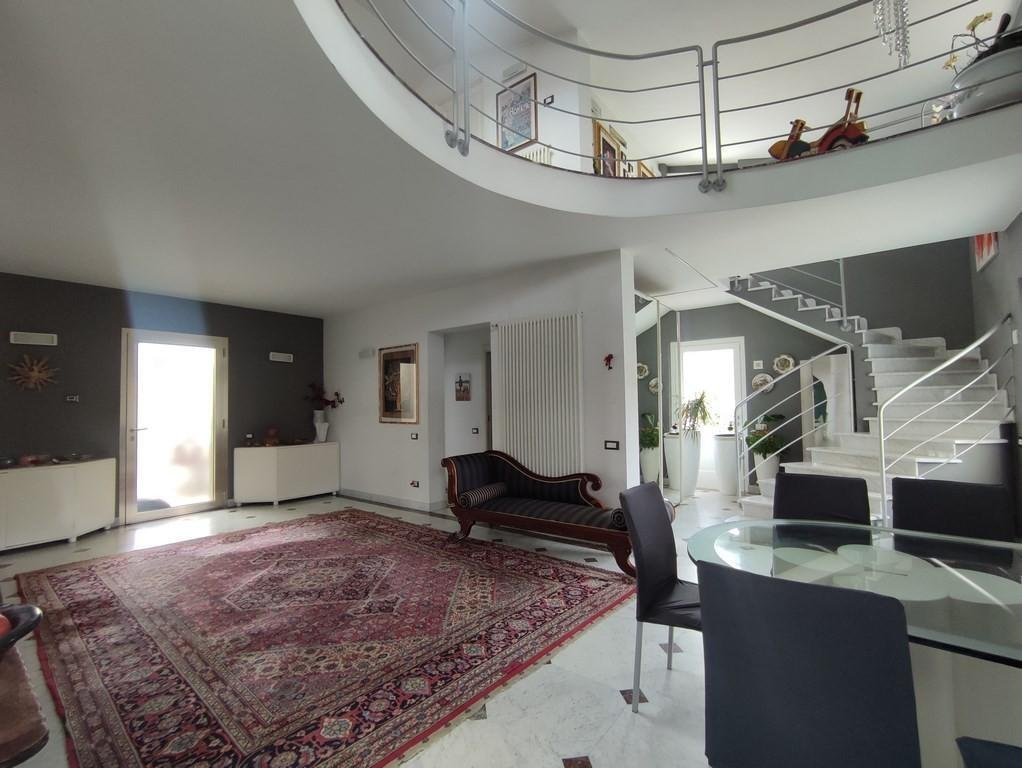 Villa in Marina di Carrara, Tuscany, Italy 4 - 12893525