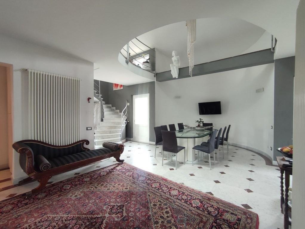 Villa in Marina di Carrara, Tuscany, Italy 1 - 12893525