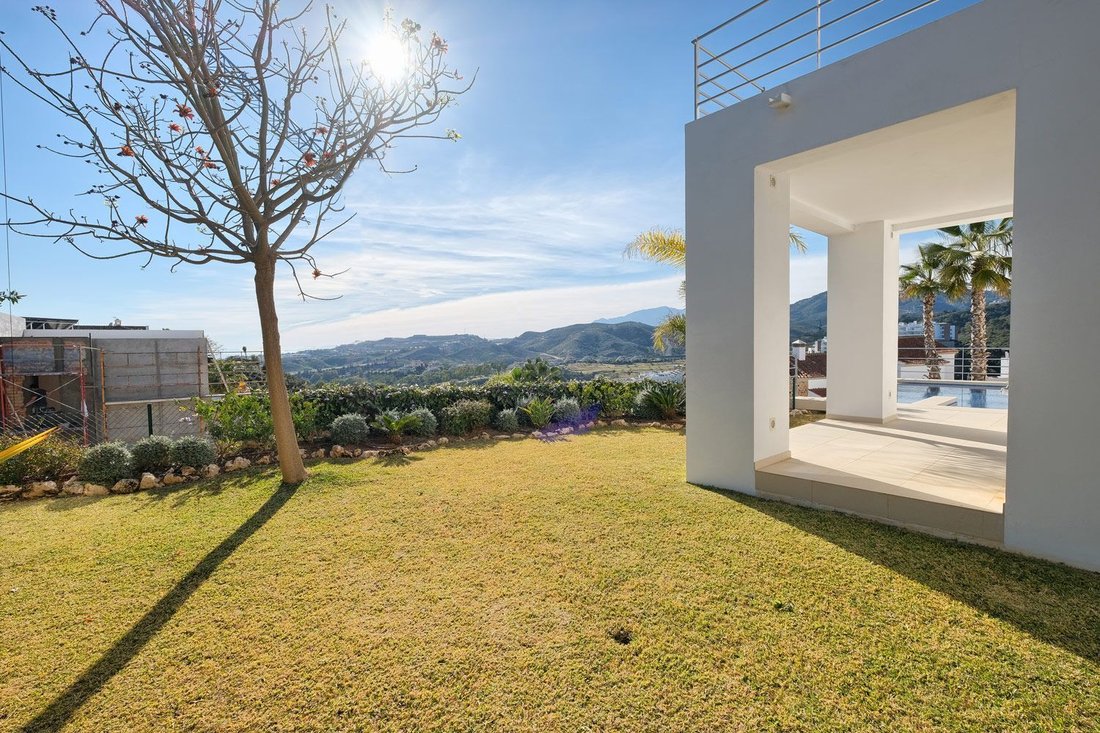 Villa in Benahavis, Andalusia, Spain 3 - 12430350