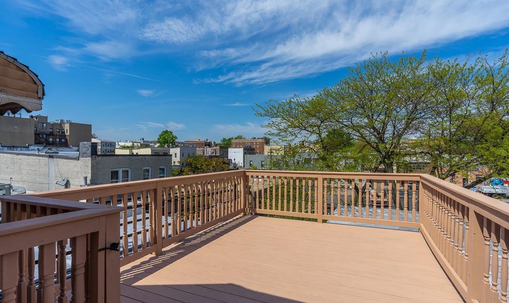 446 66 Th Street In Guttenberg, New Jersey, United States For Sale