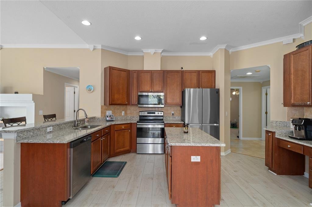 10509 Lithia Estates Drive In Lithia, Florida, United States For Sale