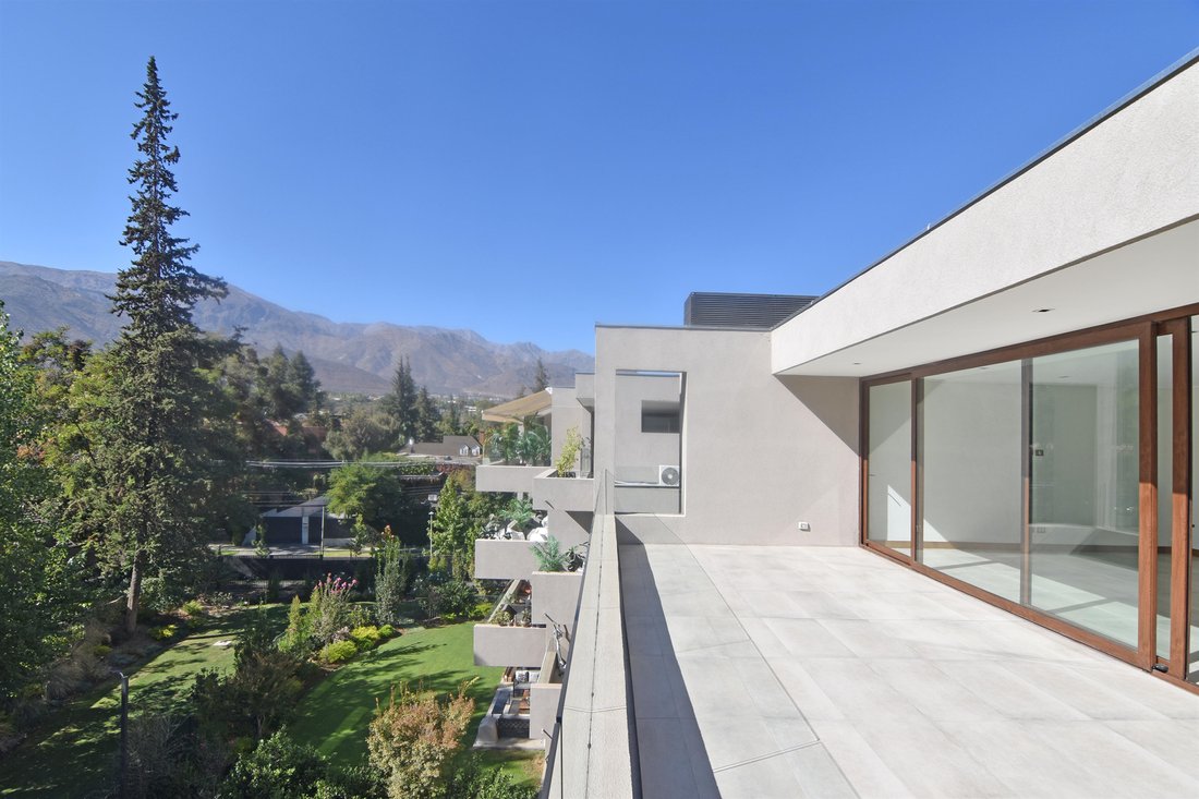 Spectacular Clear View In Santiago, Santiago Metropolitan Region, Chile