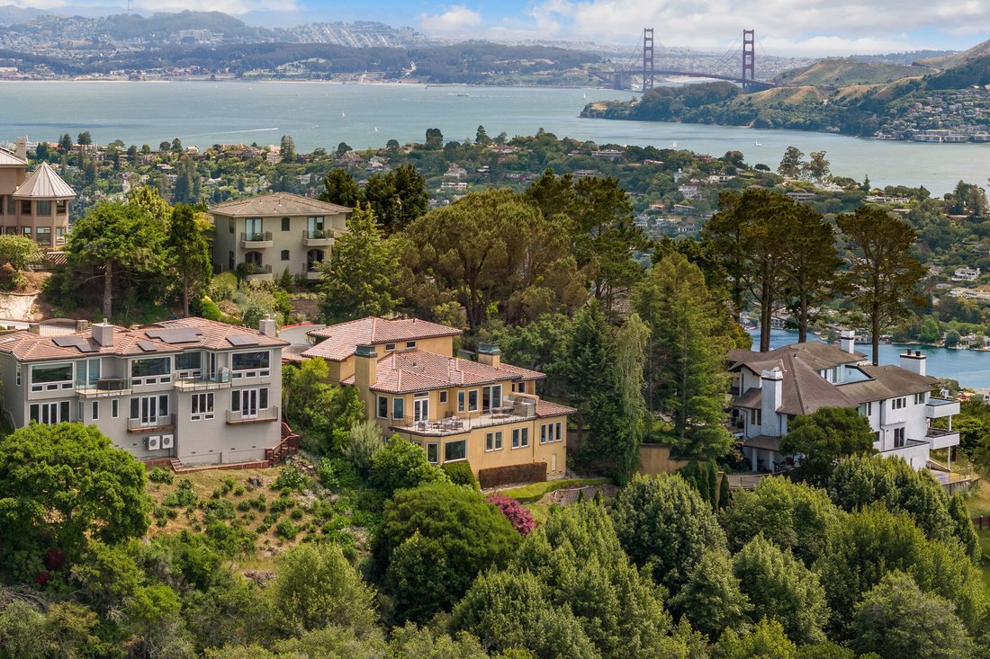 Custom Tiburon Home With Panoramic Views In Tiburon, California, United