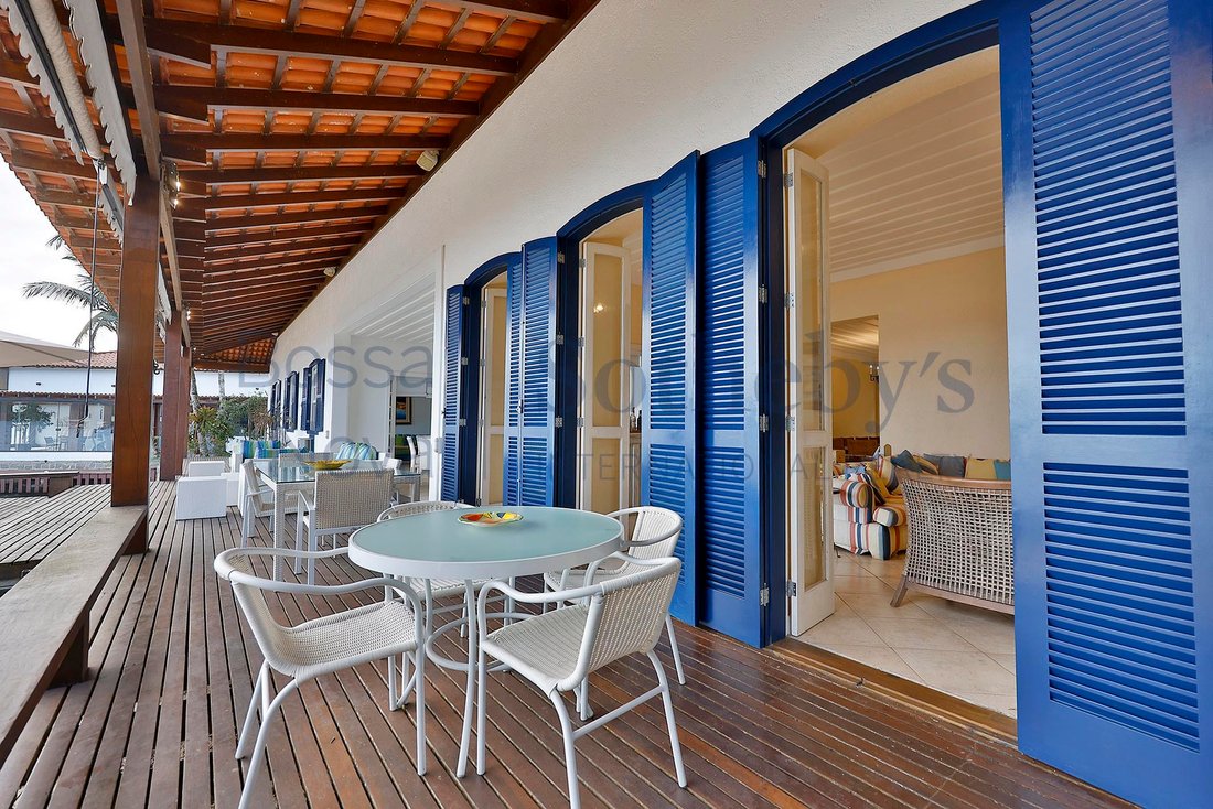 Beachfront House With A Helipad In Vila Velha, State Of Rio De Janeiro
