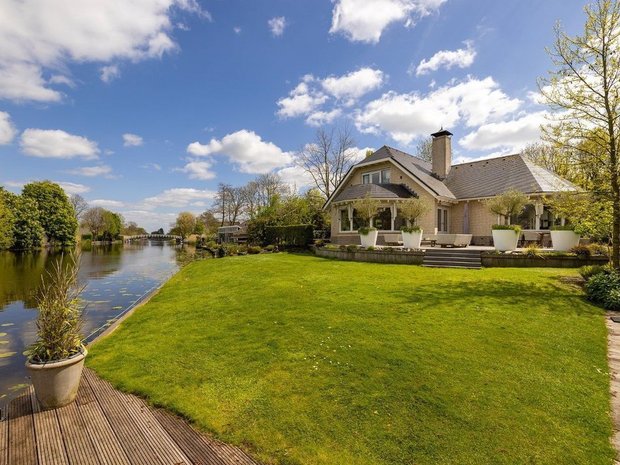 Luxury homes for sale in Giessenburg, South Holland, Netherlands ...