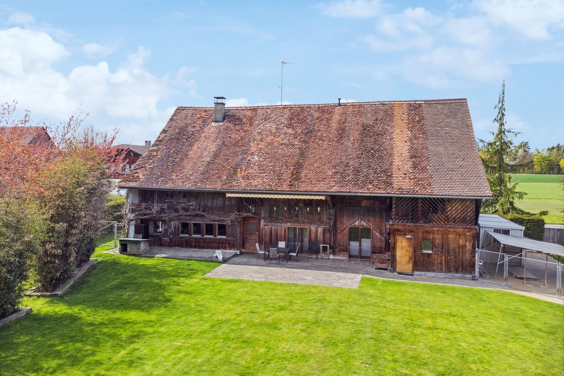 Farm Ranch in Montagny, Fribourg, Switzerland 1 - 12897174