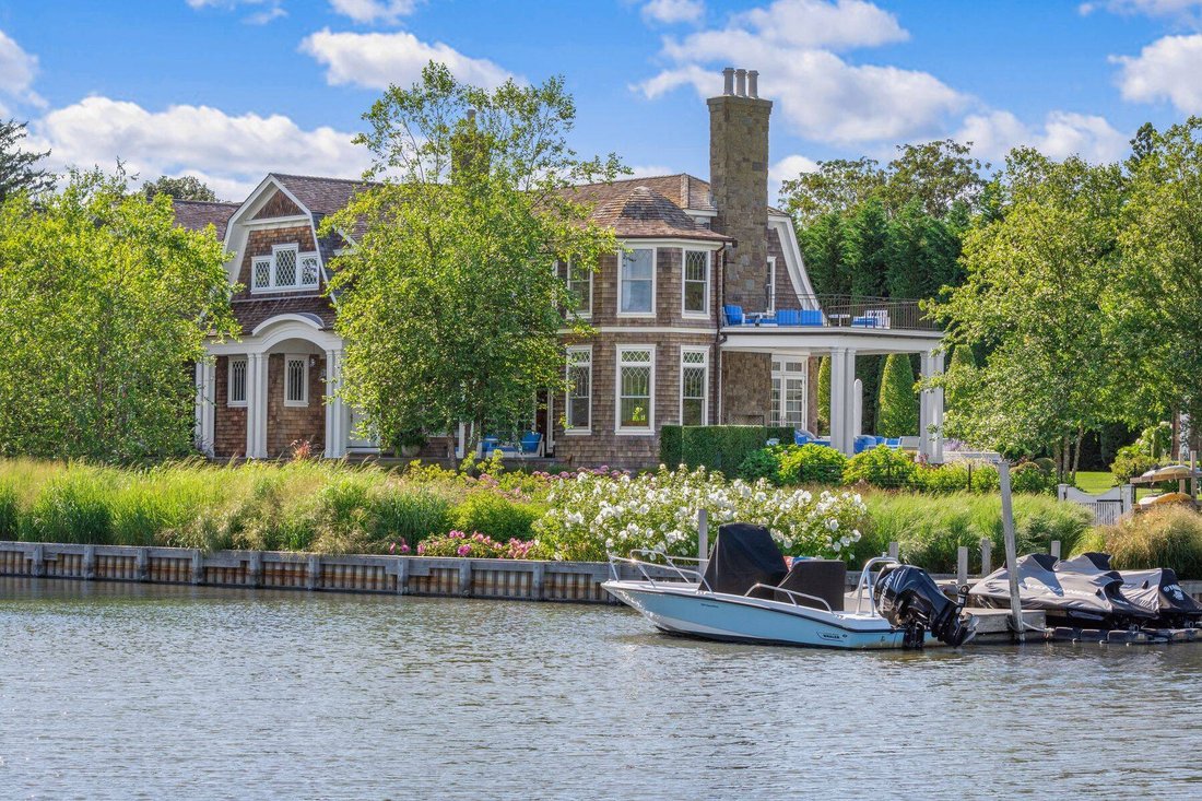 Water Mill Waterfront In Water Mill, New York, United States For Sale