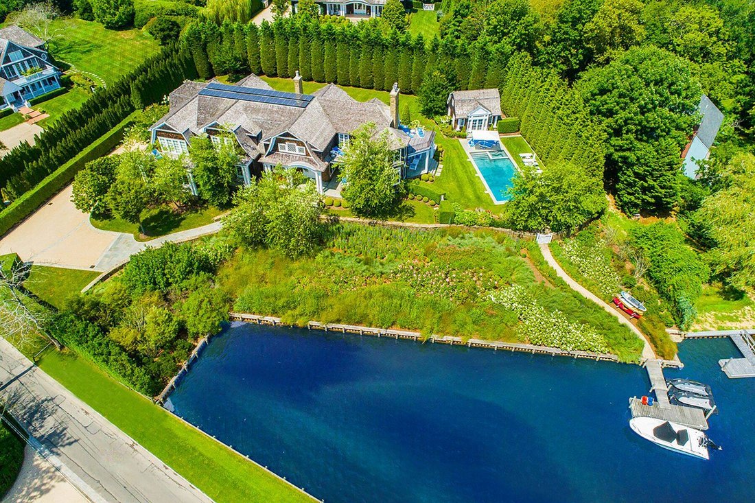 Water Mill Waterfront In Water Mill, New York, United States For Sale