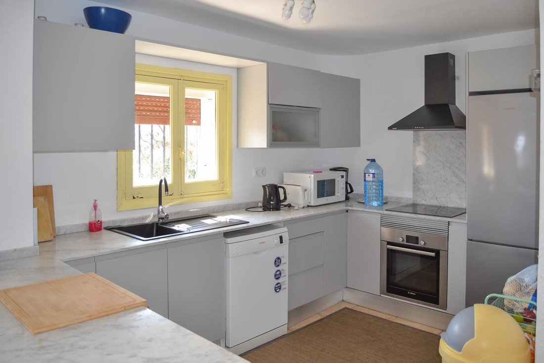 Villa in Pedreguer, Valencian Community, Spain 2 - 12898556
