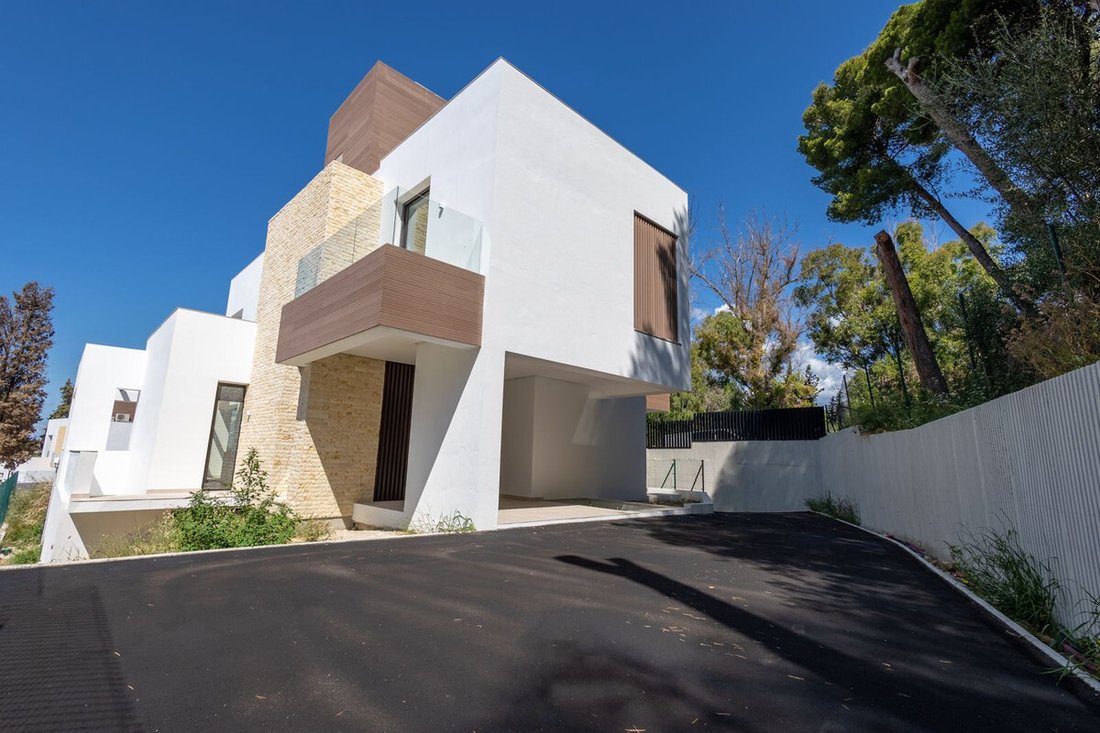 Villa in Marbella, Andalusia, Spain 4 - 12056344