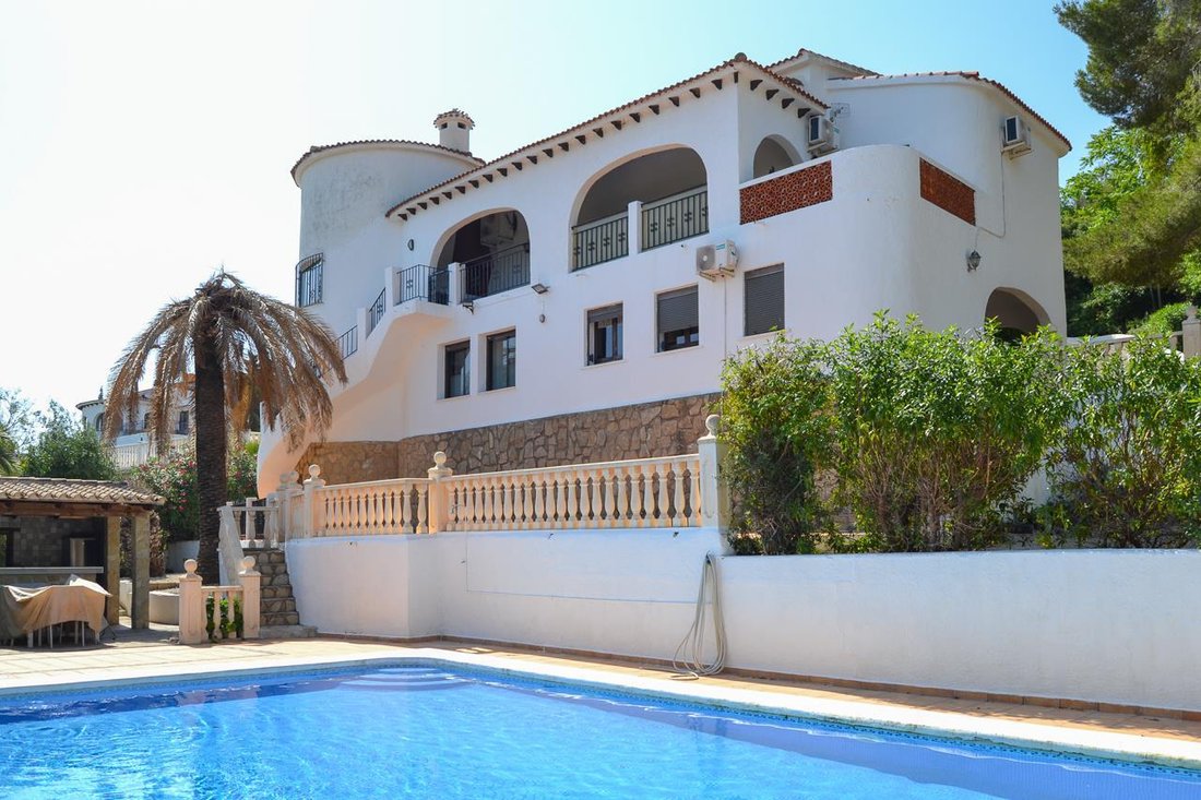 Villa in Pedreguer, Valencian Community, Spain 1 - 12898556