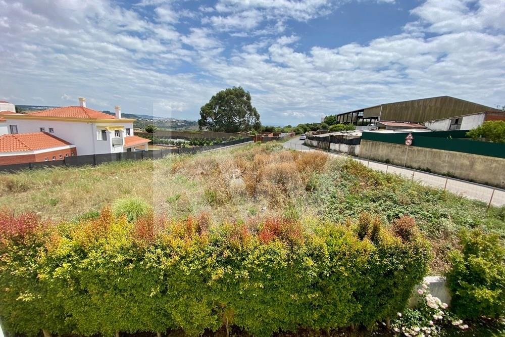 Land For Construction Of A Detached House, Next In Barcarena, Lisbon