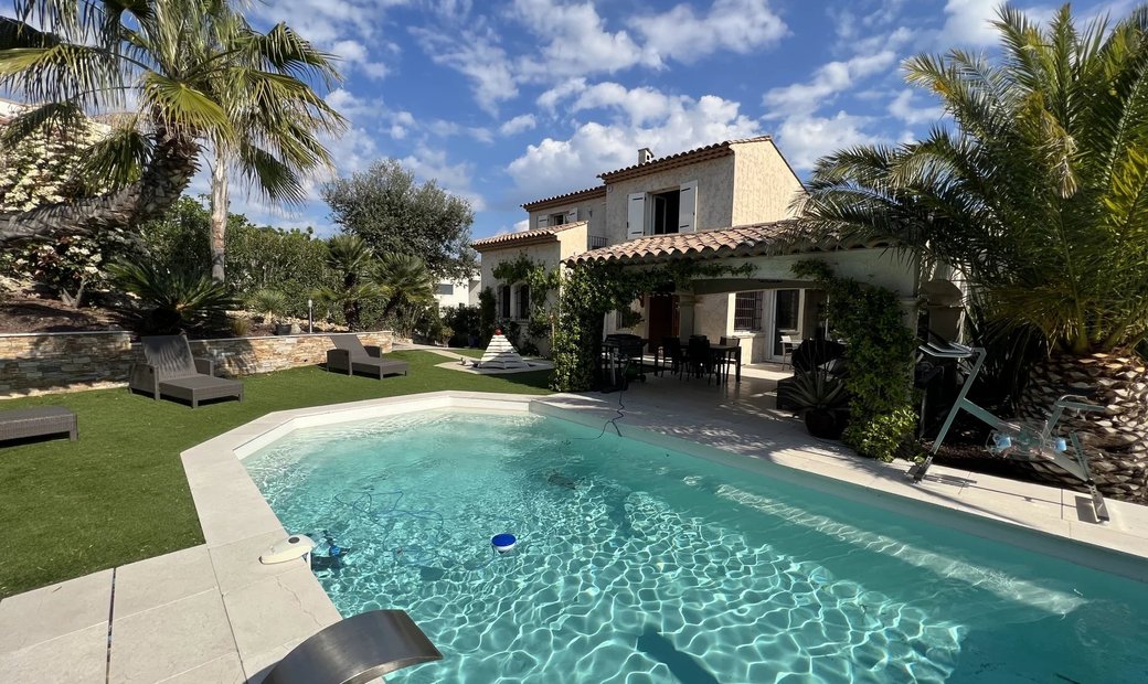 Fréjus House In Fréjus, Provence Alpes Côte D'azur, France For Sale