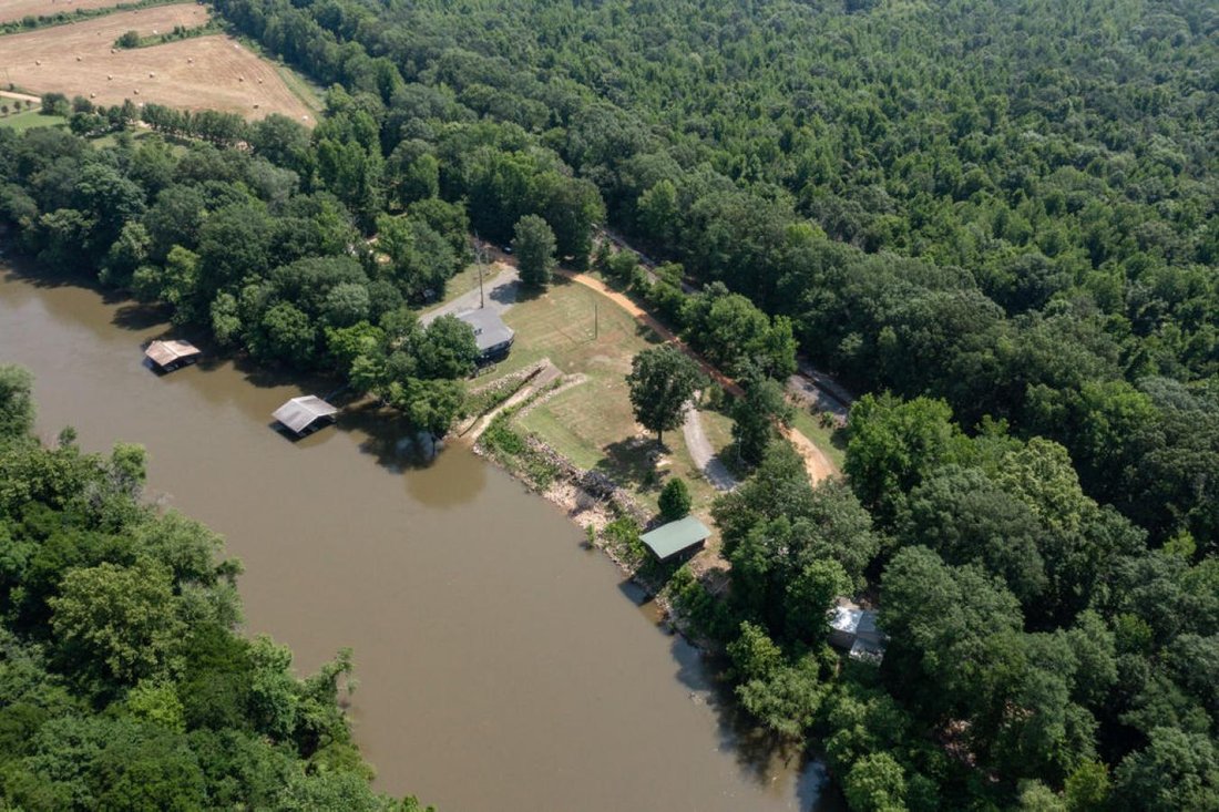 244 Riverview Dr In Horatio, Arkansas, United States For Sale (12900461)