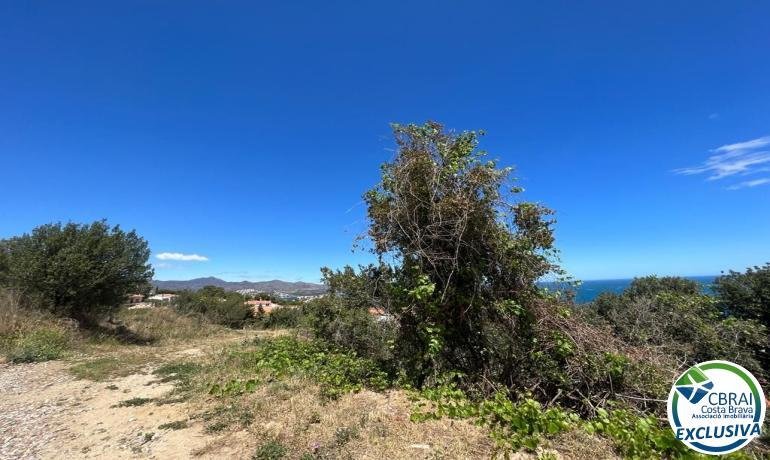 Land in Llanca, Catalonia, Spain 2 - 12902735