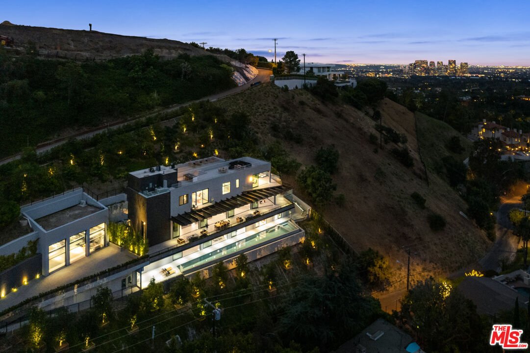 House Beverly Hills In Beverly Hills, California, United States For Sale (12909825)