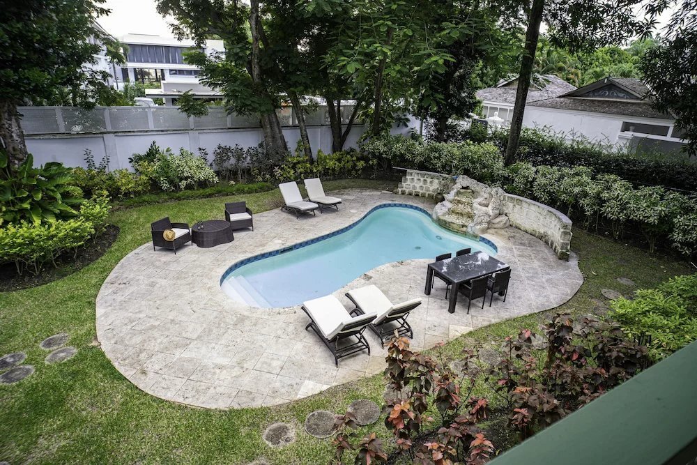 Queens Fort Green Monkey In Porters, Saint James, Barbados For Sale (12895534)