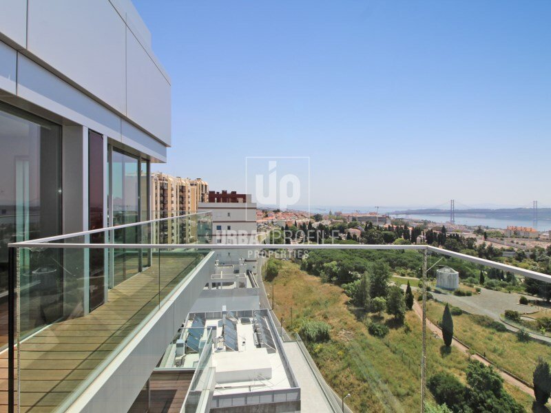 4 Bedroom Apartment For Sale In Restelo, Lisbon In Lisbon, Lisbon