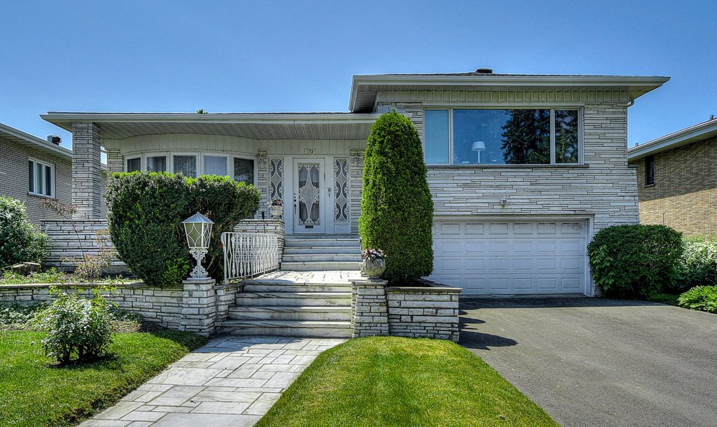 Hampstead, Qc In Hampstead, Quebec, Canada For Sale (12908258)