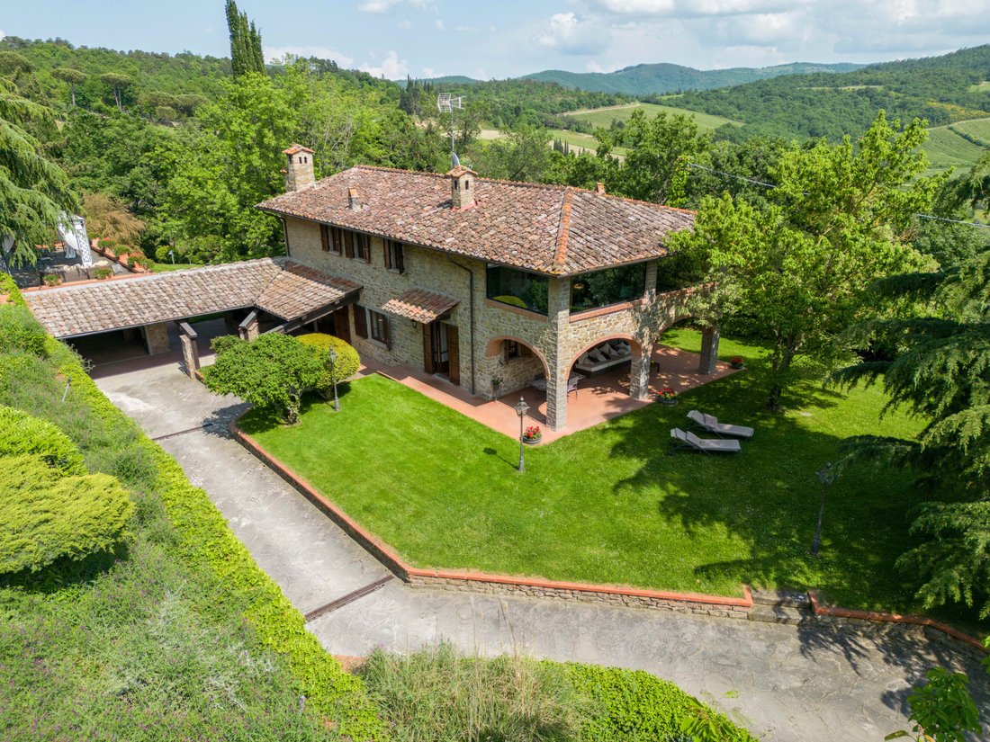 Villa in Tuscany, Italy 1 - 12910497