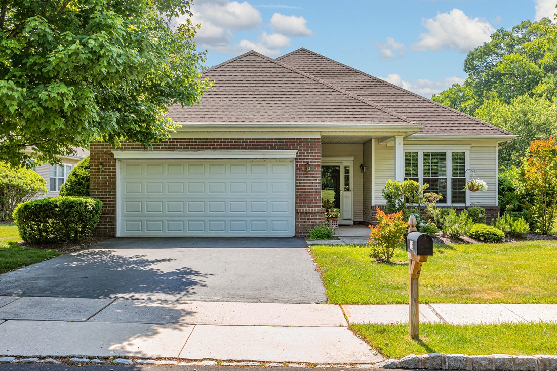 Full Of Recent Updates And Turn Key In Pennington, New Jersey, United