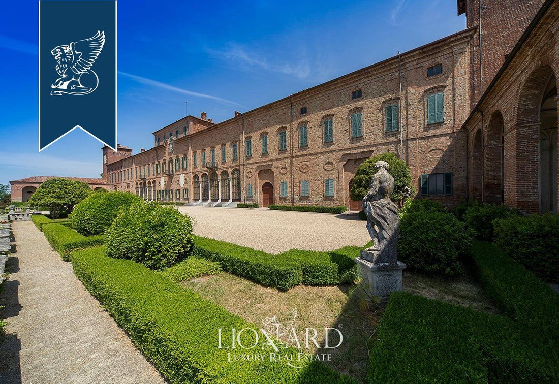 A 1593 Renaissance Castle’s Whisper—Where Time Stands Still Near Milan