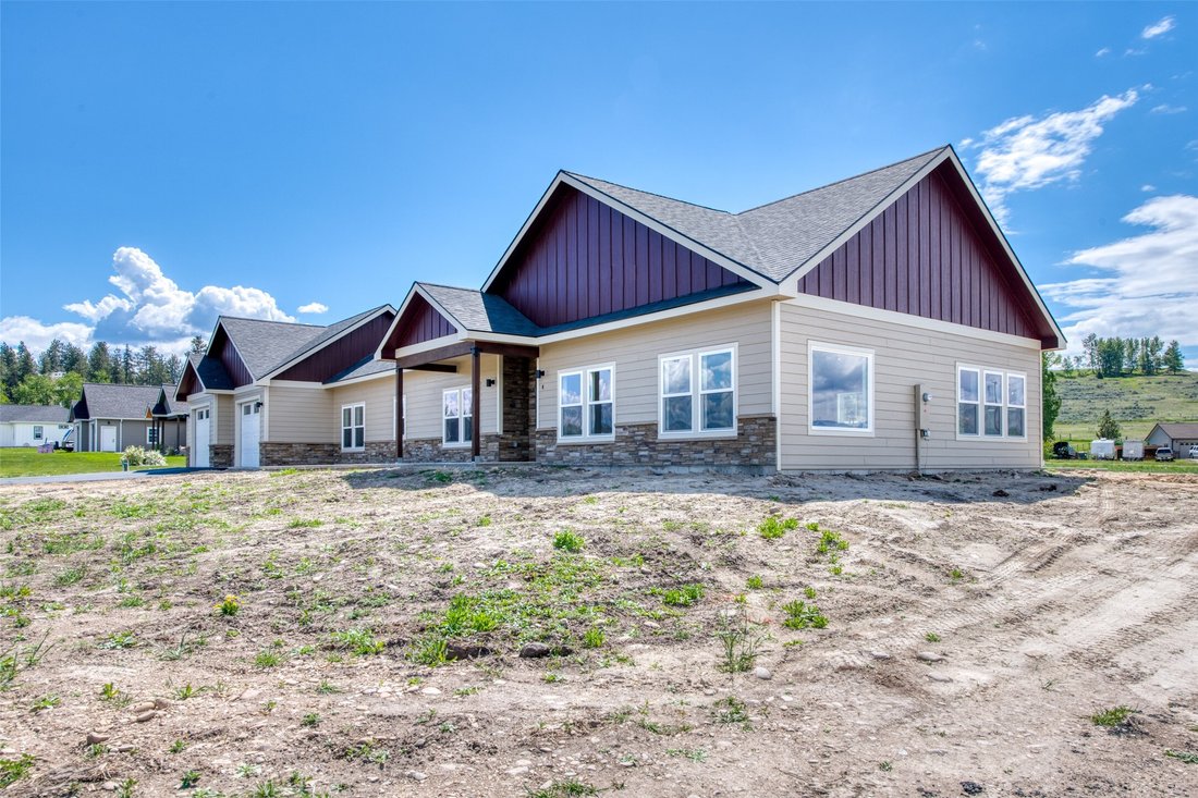 Spacious Country Home In Stevensville, Montana, United States For Sale