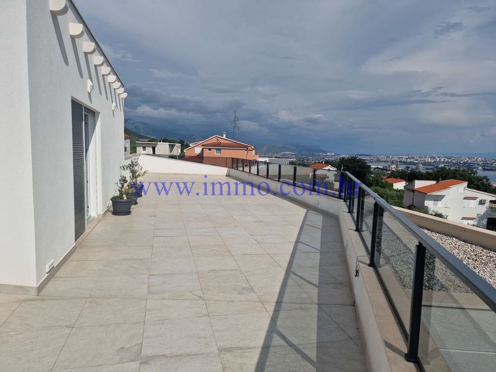 Villa in Gradski kotar Grad, Split, Split-Dalmatia County 2 - 12912855
