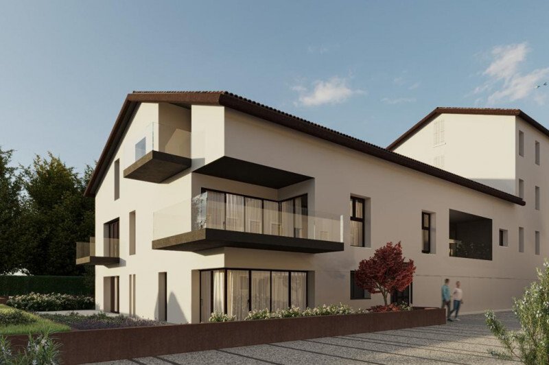 Padova Apartment In Padova, Italy For Sale (12913037)