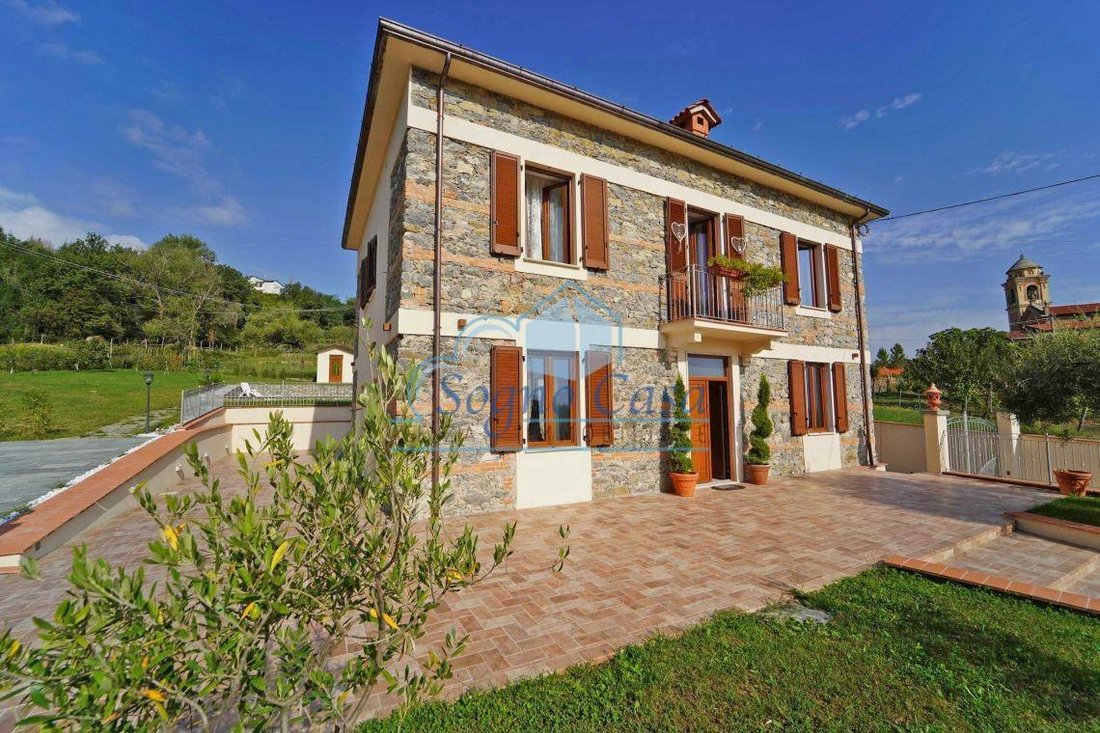 Villa in Tresana, Tuscany, Italy 3 - 12915351