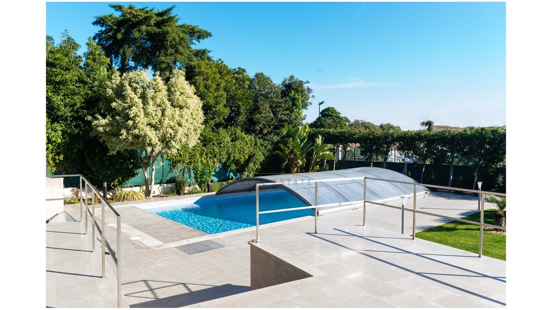 Villa Restelo In Lisbon, Lisbon, Portugal For Sale (11916770)
