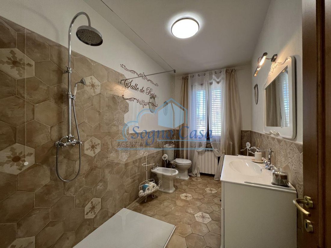 Villa in Tresana, Tuscany, Italy 5 - 12915351