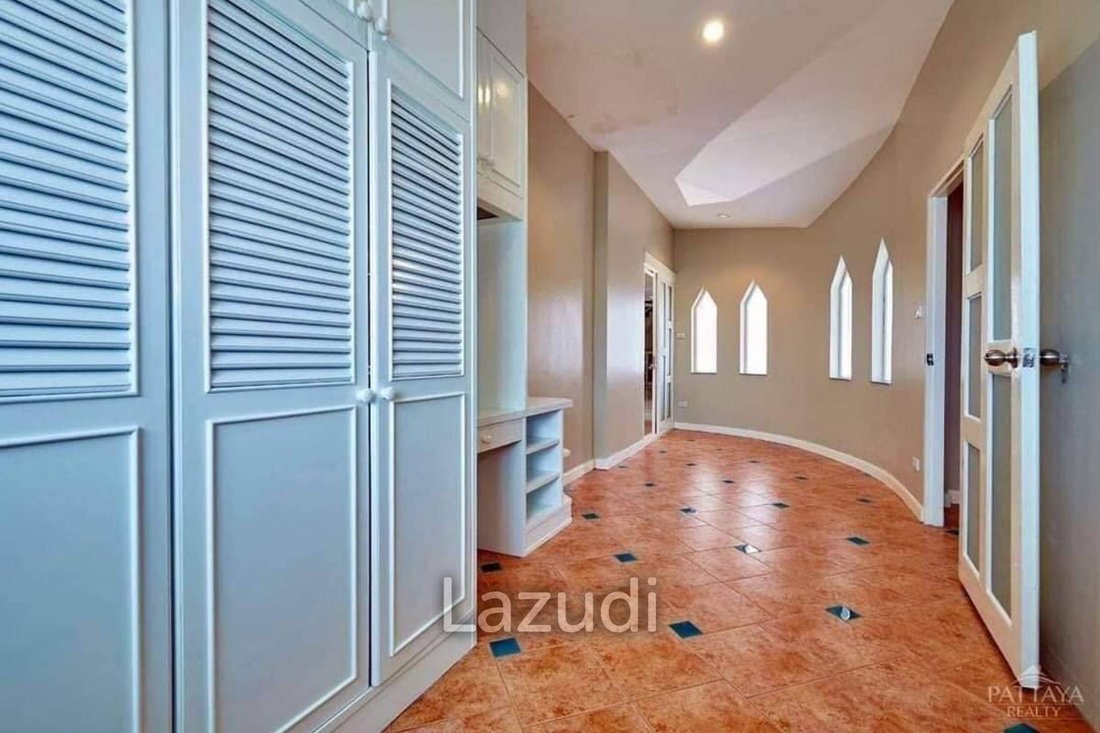 Villa in Pattaya City, Chon Buri, Thailand 5 - 12915670