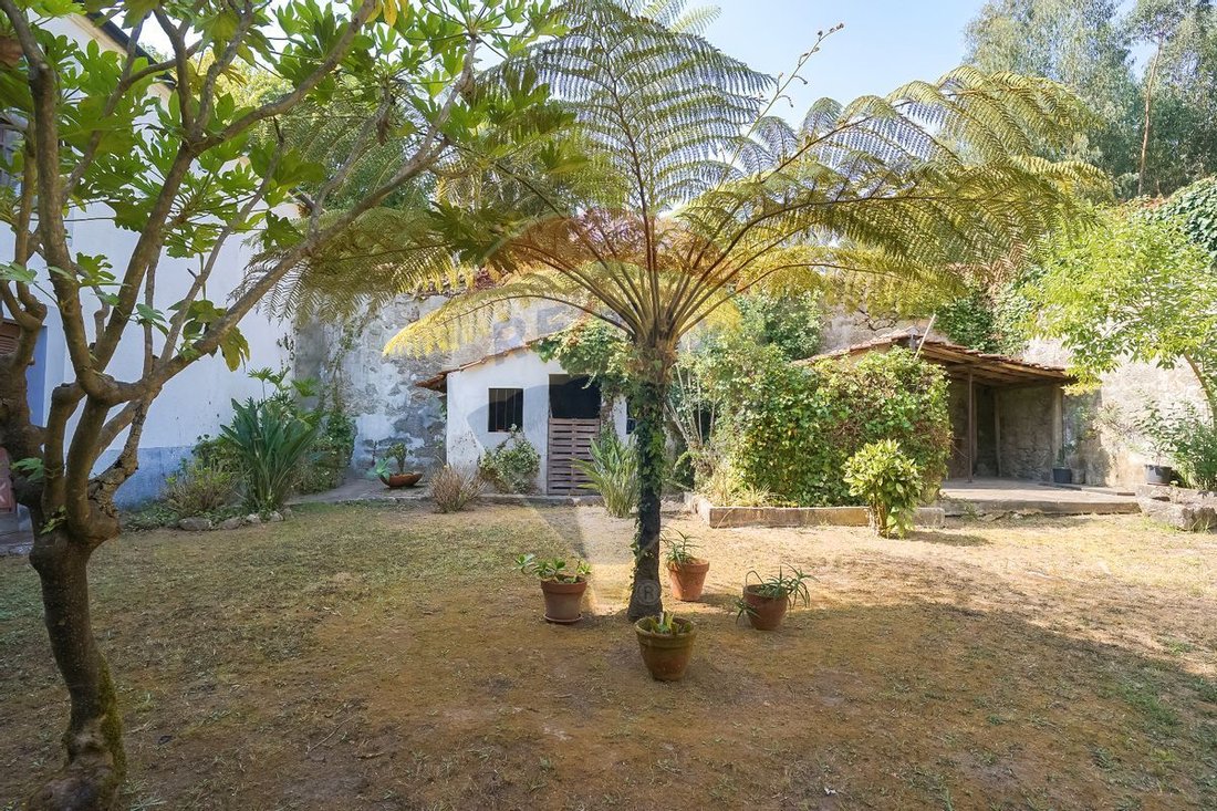 Finca à Pedroso e Seixezelo, District de Porto, Portugal 1 - 12914448