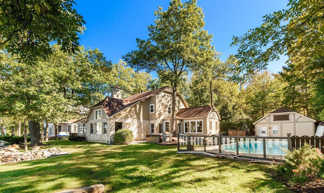 L'île Cadieux, Montérégie In L'île Cadieux, Quebec, Canada For Sale