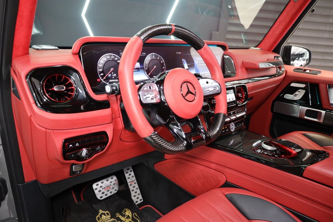 Suv in Dubai, Dubai, United Arab Emirates 5 - 12916598
