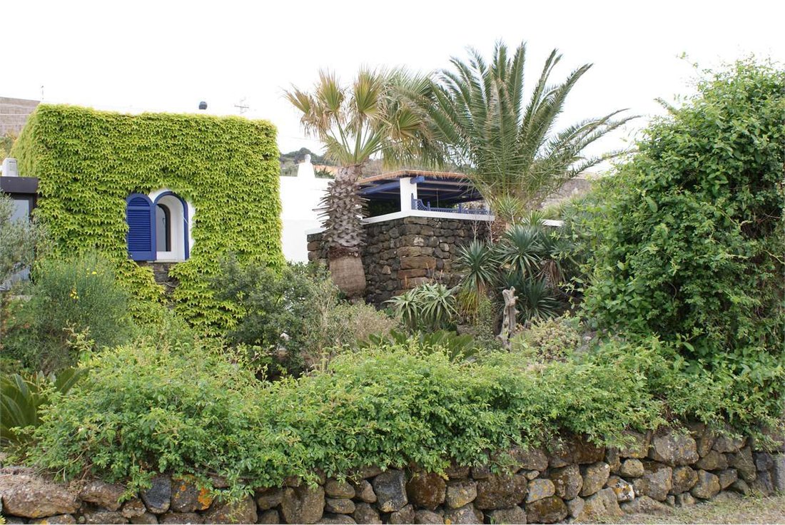 Villa in Pantelleria, Sicily, Italy 4 - 12916478