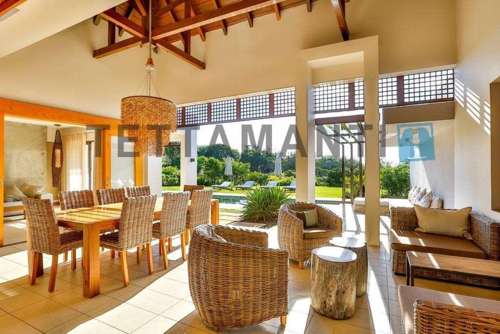Villa in Seizieme Mille, Plaines Wilhems District, Mauritius 2 - 12916780