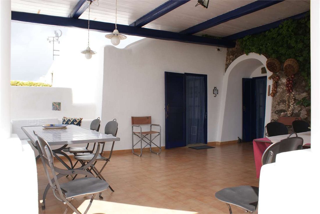 Villa in Pantelleria, Sicily, Italy 2 - 12916478