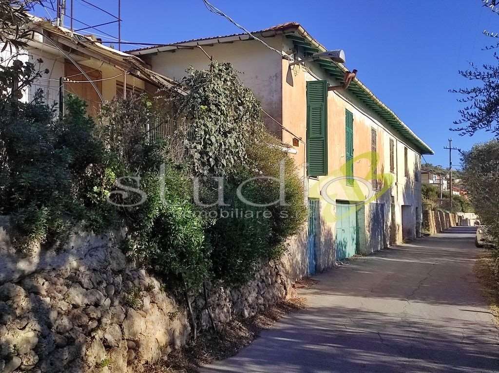 House in Latte, Ventimiglia, Liguria 2 - 12916634