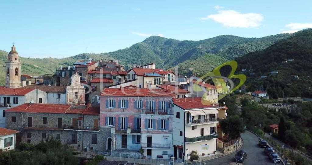 Estate in Seborga, Liguria, Italy 2 - 12916590