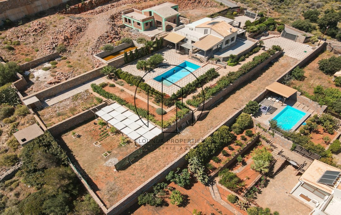Villa in Community of Elounta, Agios Nikolaos Municipal Unit, Greece 1 - 12916658