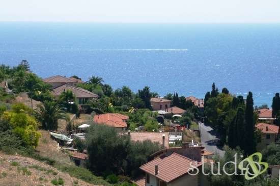 Land in Bordighera, Liguria, Italy 3 - 12916527