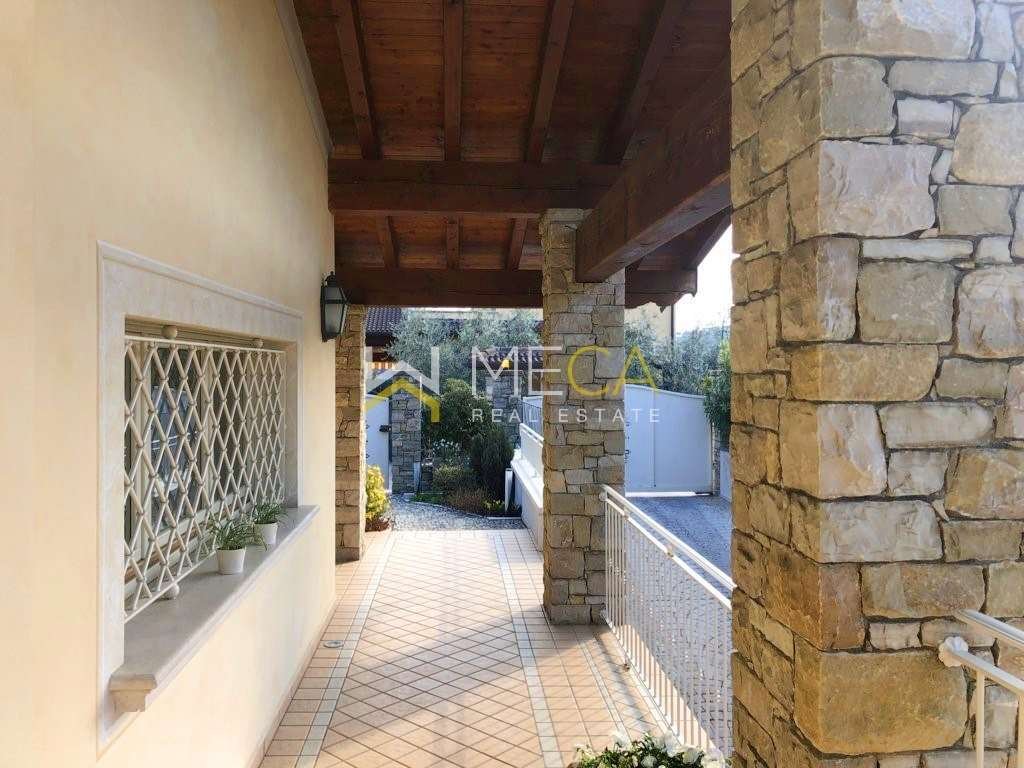 Villa in San Felice del Benaco, Lombardy, Italy 3 - 12916781
